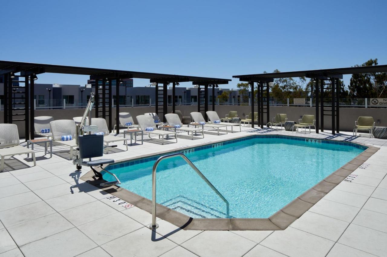 Element Hotel 3*