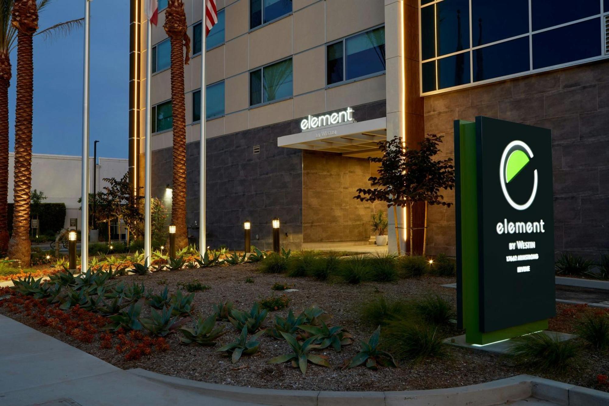 Hotel Element